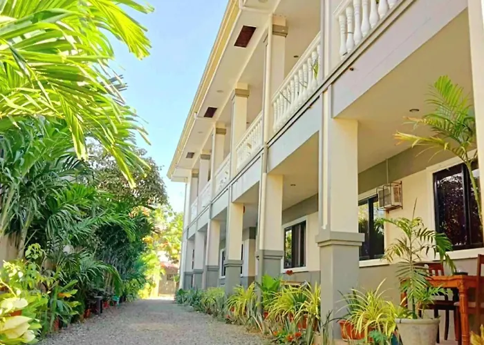 Away From 2br 6 Minutes Drive To Grand Mall Wifi, Netflix & Free Parking Apartment